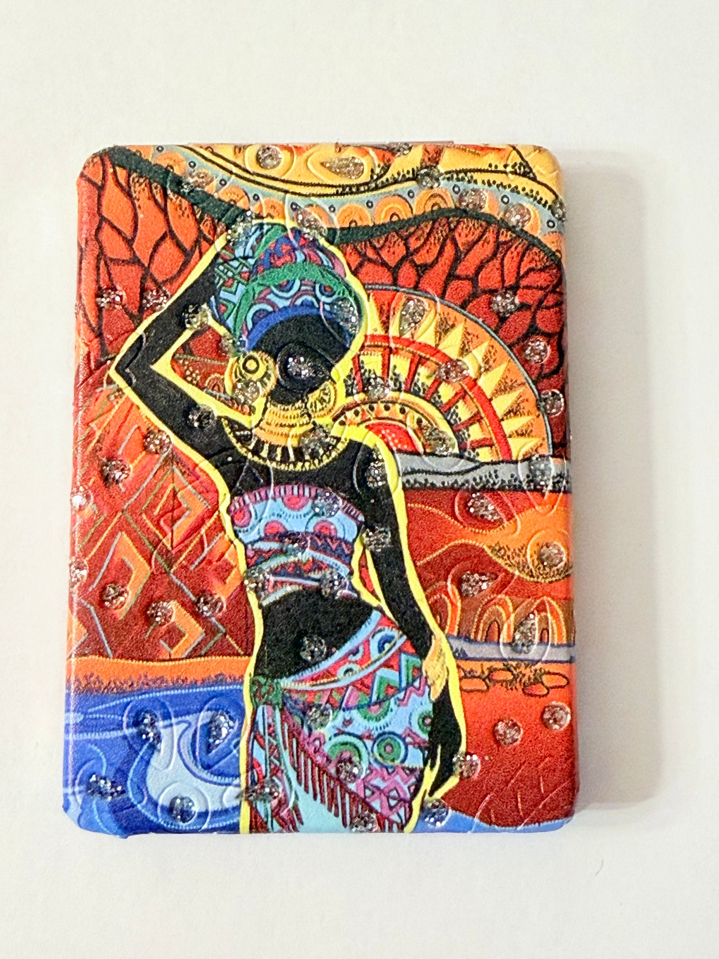 Reflecting Beauty 2-in-1 Compact Mirror